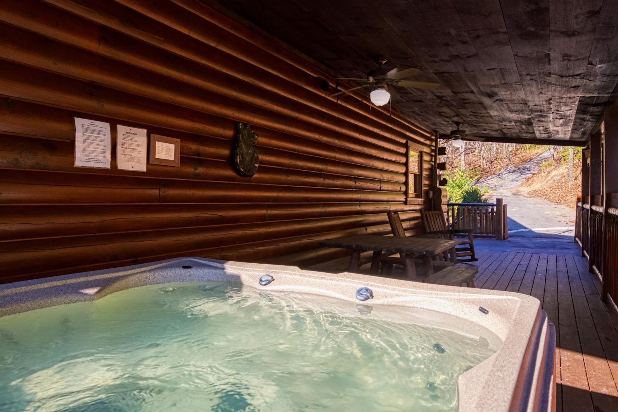 Heavenly Bear, Hot Tub, 1089 Of Free Attraction Tickets For Each Paid Day, Dollywood And More Sevierville Luaran gambar