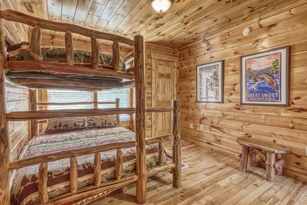 Heavenly Bear, Hot Tub, 1089 Of Free Attraction Tickets For Each Paid Day, Dollywood And More Sevierville Luaran gambar