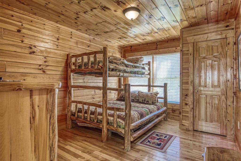 Heavenly Bear, Hot Tub, 1089 Of Free Attraction Tickets For Each Paid Day, Dollywood And More Sevierville Luaran gambar