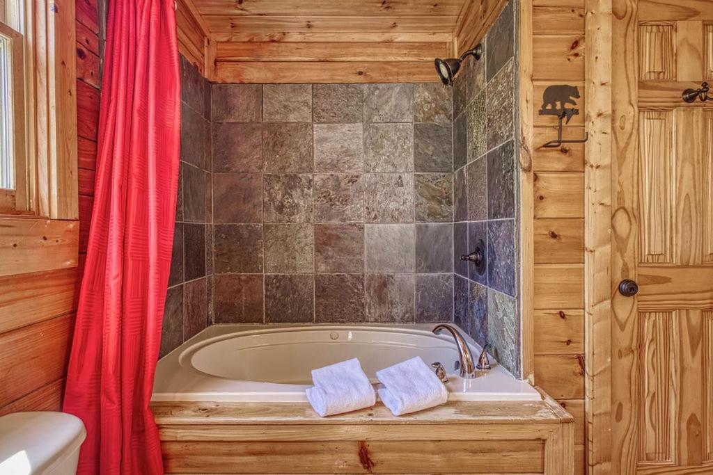 Heavenly Bear, Hot Tub, 1089 Of Free Attraction Tickets For Each Paid Day, Dollywood And More Sevierville Luaran gambar